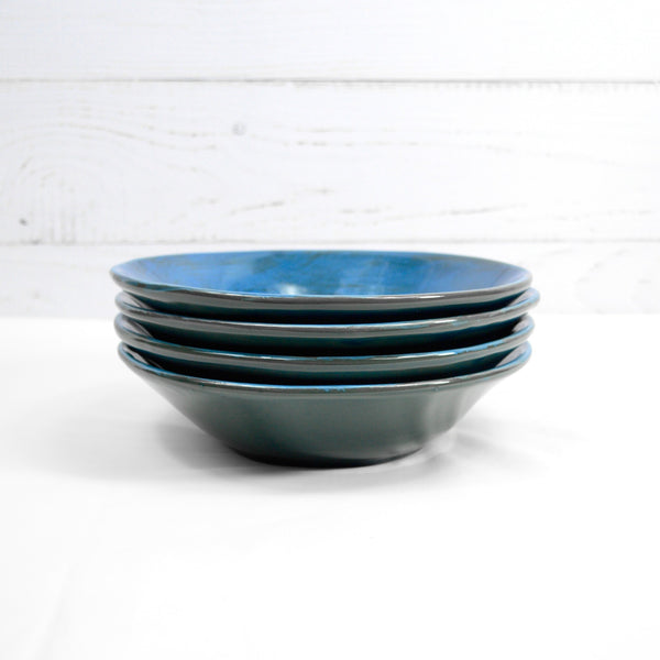 http://myitaliandecor.com/cdn/shop/files/tuscan-ceramics-blue-bowls-stacked_600x.jpg?v=1690914503