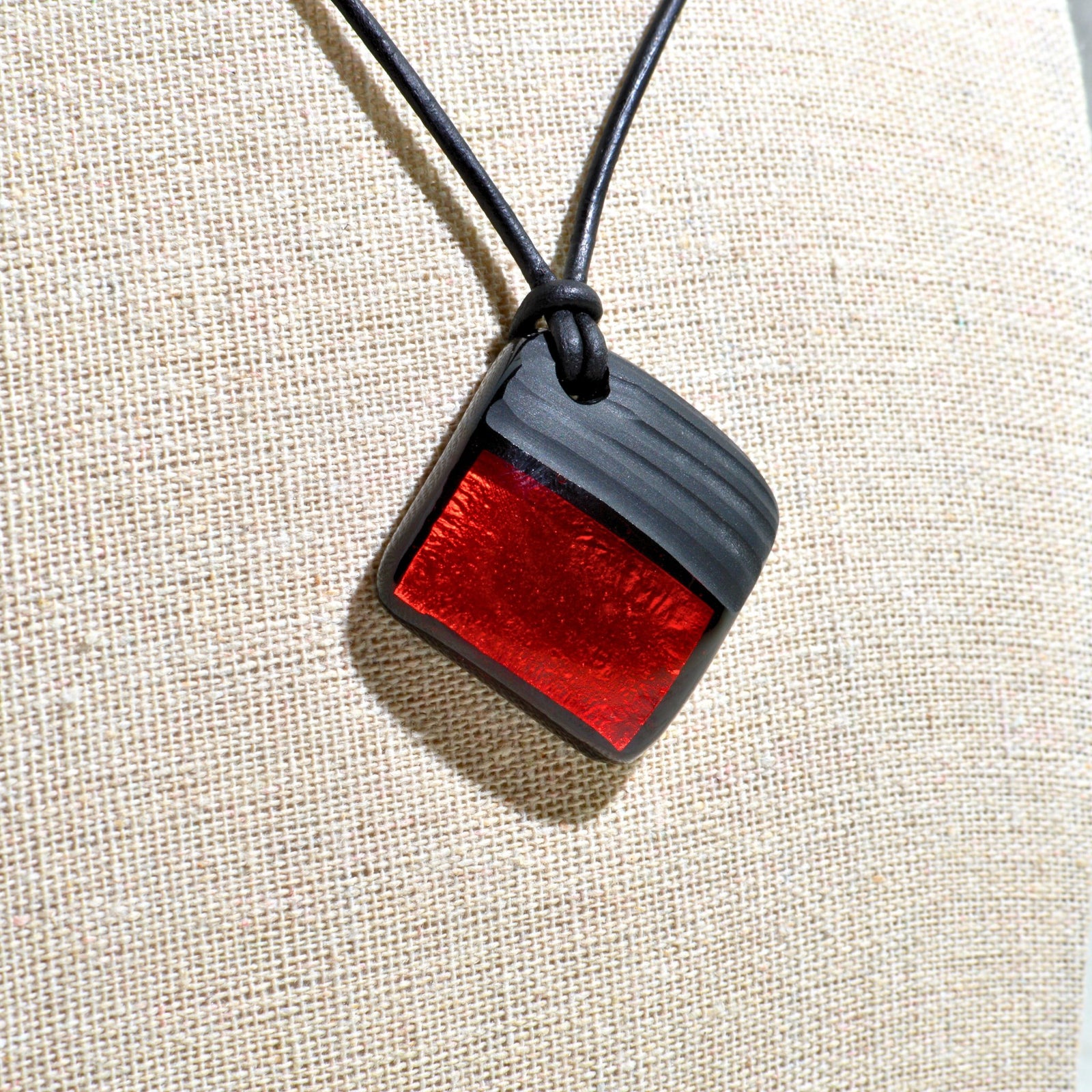 Modena Murano glass etched pendant necklace and matching earrings from My Italian Decor jewelry set, featuring handcrafted Italian glass jewelry.