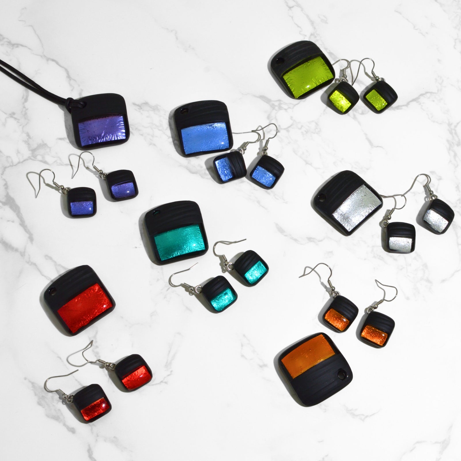 Modena Murano Glass Etched Pendant Necklace and Earrings - My Italian Decor