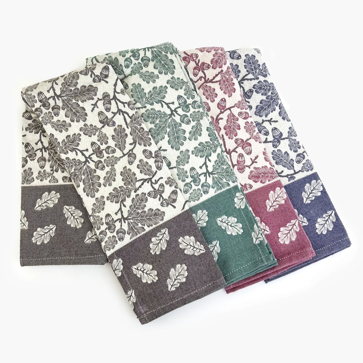 Busatti Acorn kitchen towel from My Italian Decor featuring assorted colors and woven fabric, made in Italy.