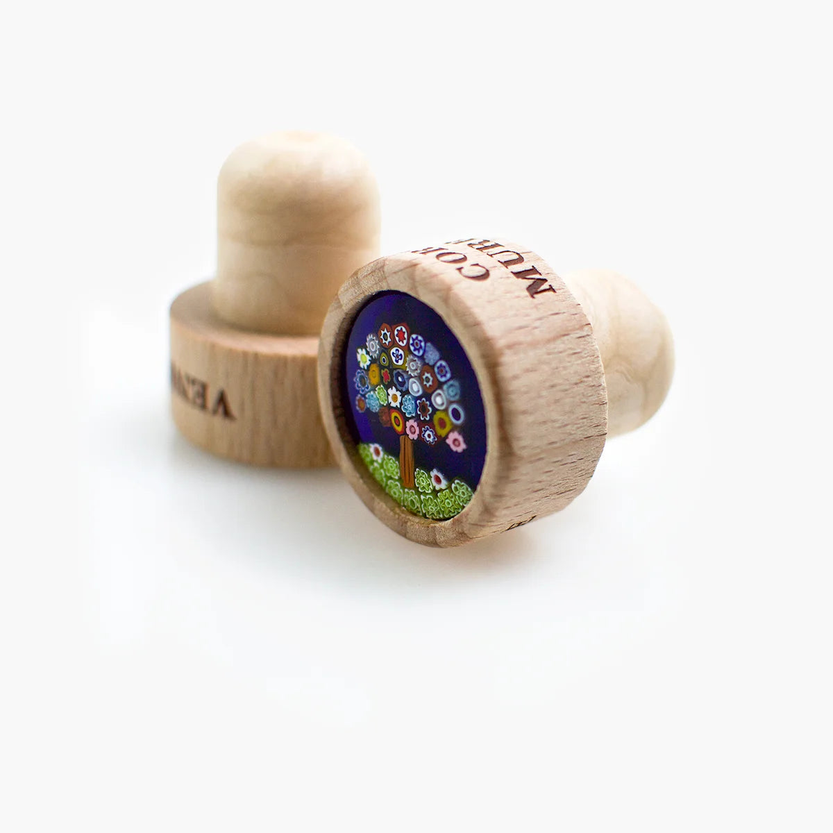 Murano glass wood wine stopper with tree design, made in Italy, decorative bottle stopper for preserving wine.