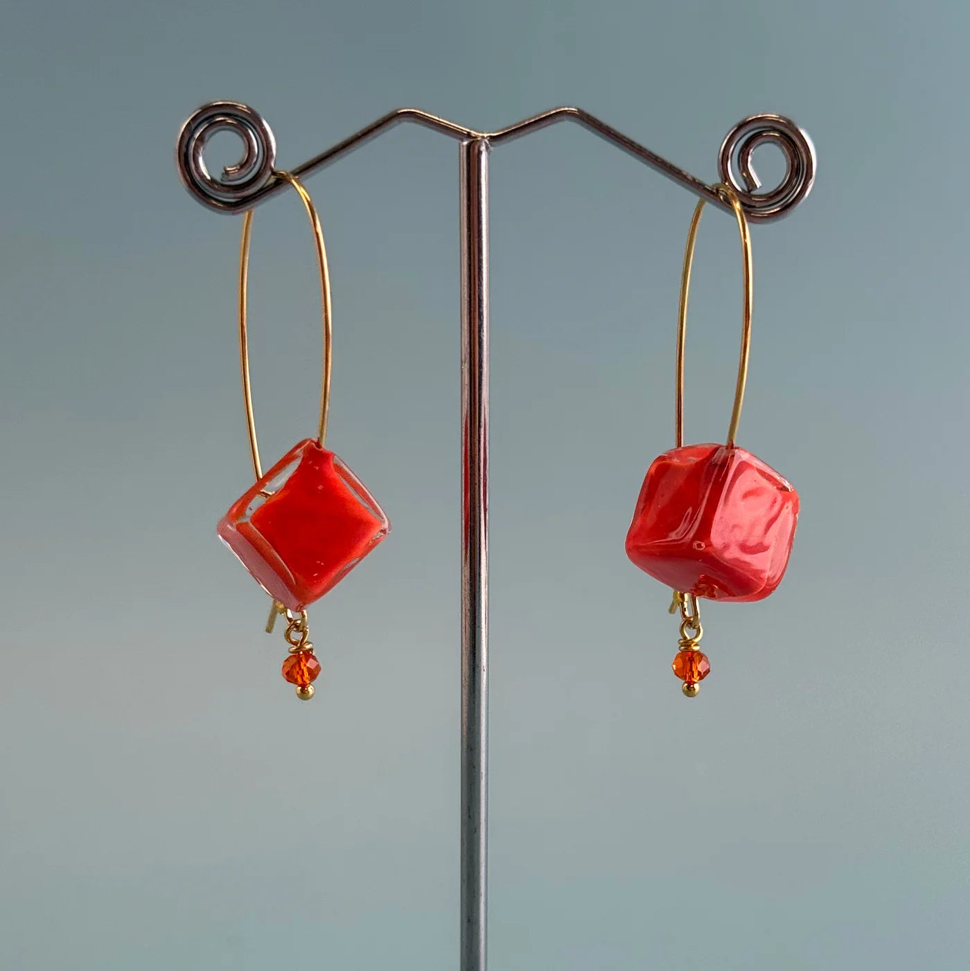 Gold Murano glass Dolce earrings by My Italian Decor featuring handcrafted Italian cube-shaped glass earrings.