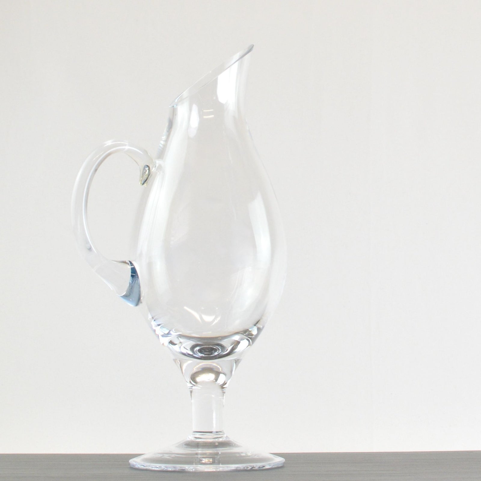 Clear Footed Decanter - Fiume - Made in Italy - My Italian Decor