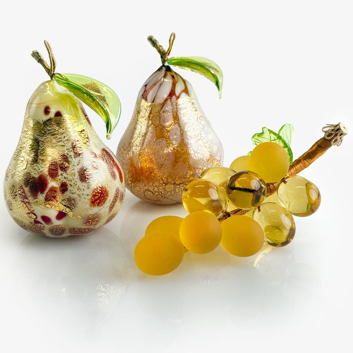 Artificial Murano glass fruit bowl bundle featuring pears and grape cluster from My Italian Decor, displayed in a decorative arrangement.