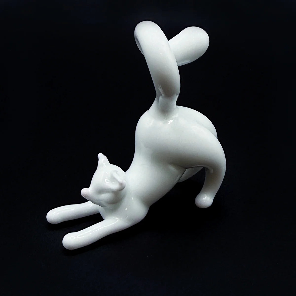 Colorful Murano glass cat figurine from My Italian Decor, showcasing intricate craftsmanship and vibrant glass details.