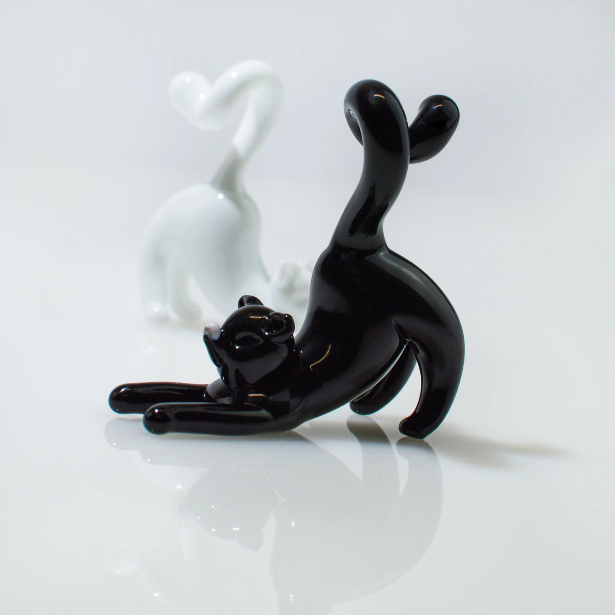 Murano Glass Stretching Cat Figurine