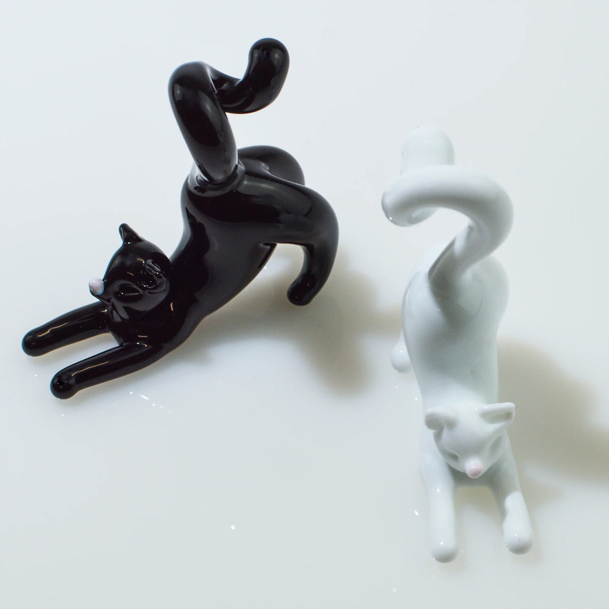 Murano Glass Stretching Cat Figurine