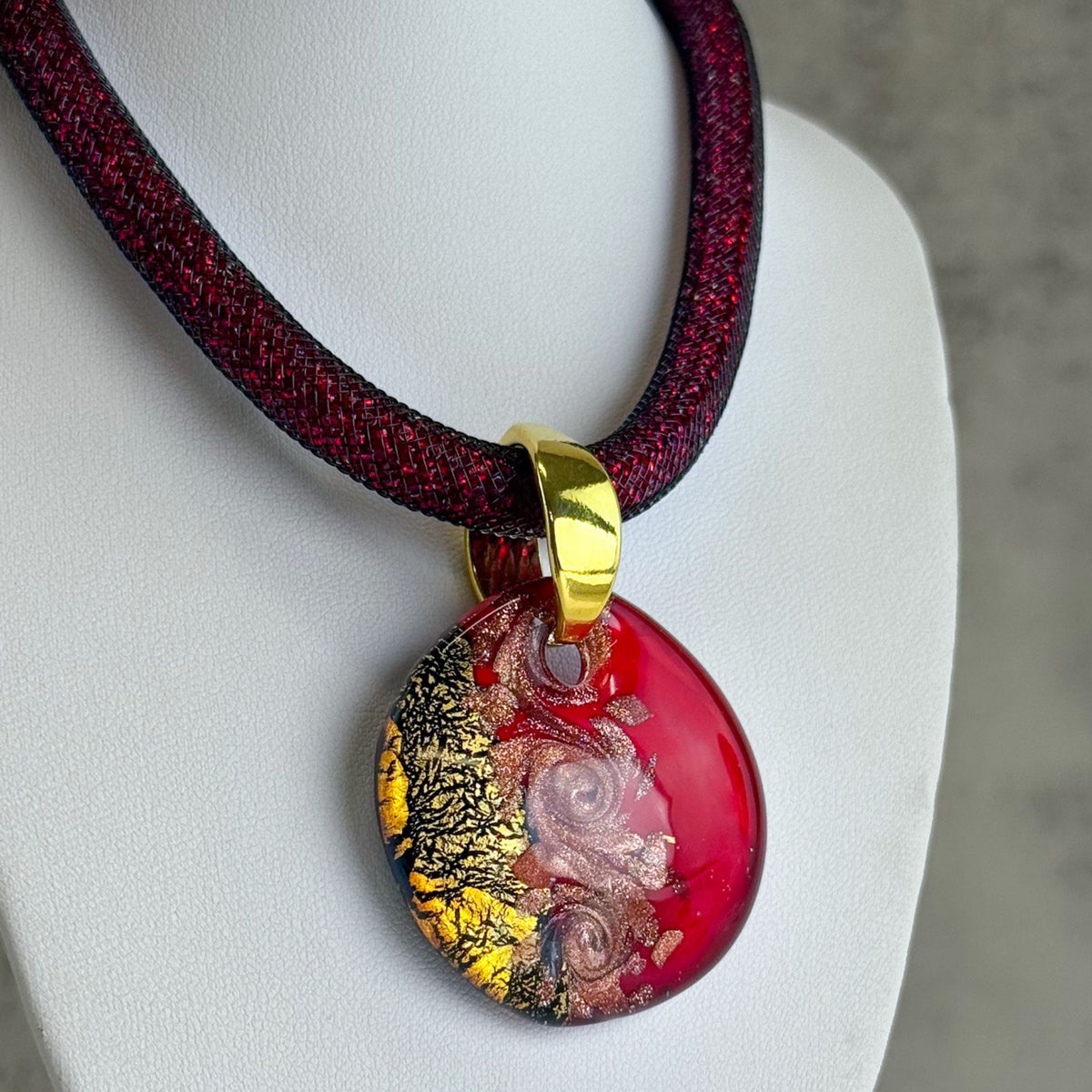 Italian Murano Glass Large Round Pendant Chunky Necklace