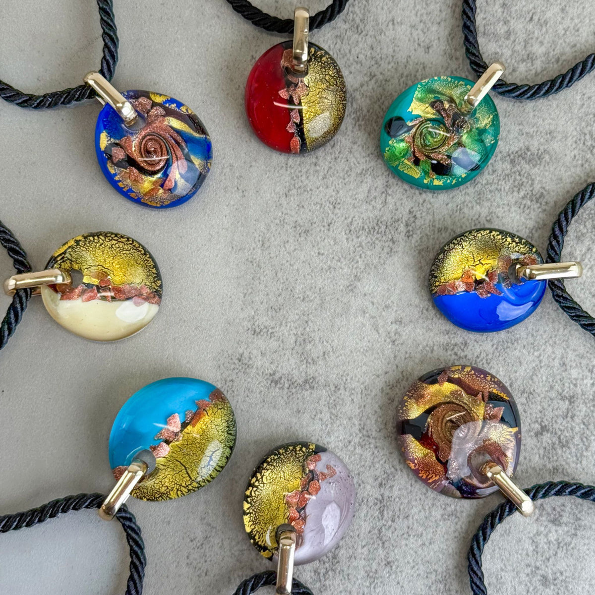 Italian Murano Glass Small Round Pendant Rialto Necklace