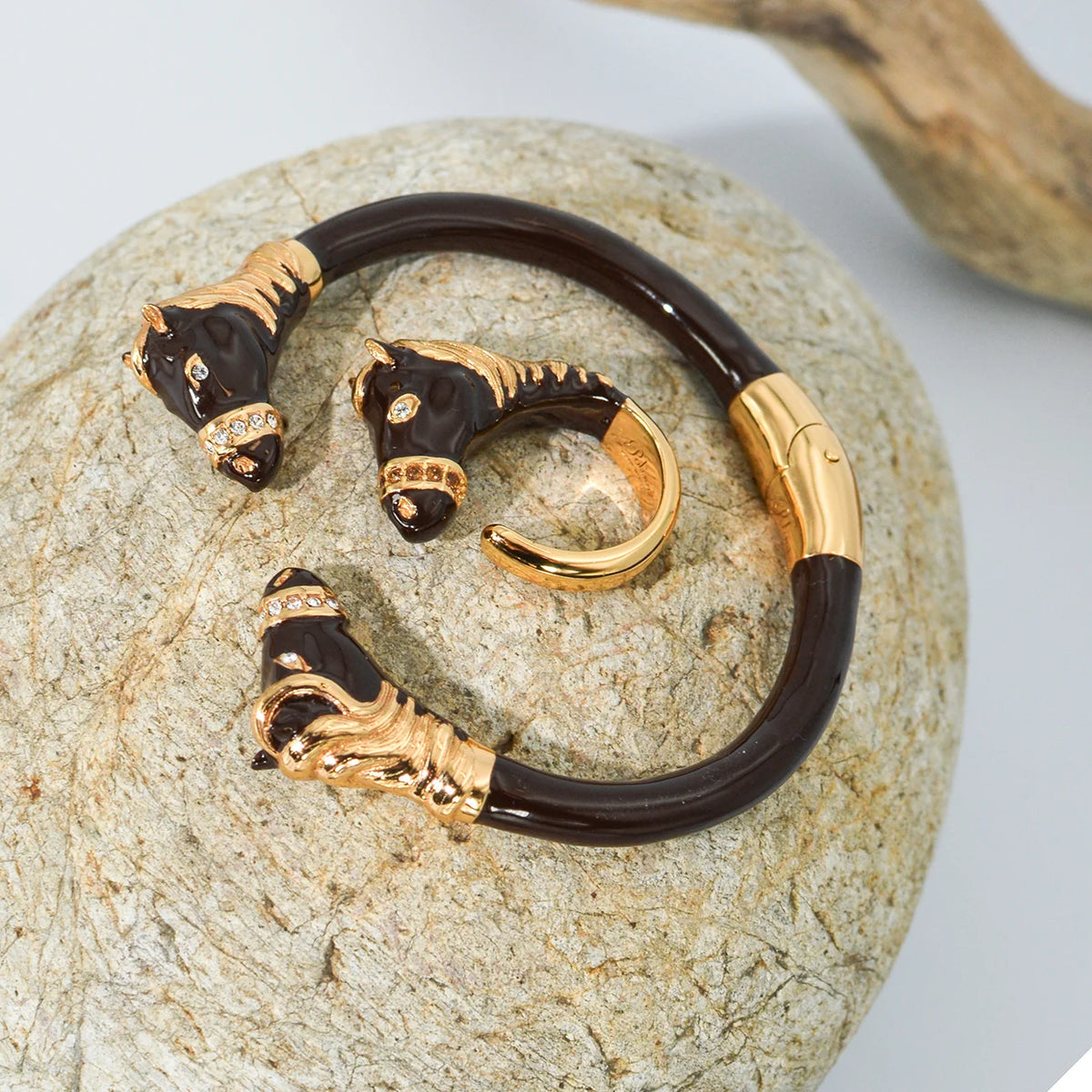 Italian enamel horse jewelry set by My Italian Decor, handcrafted design on display