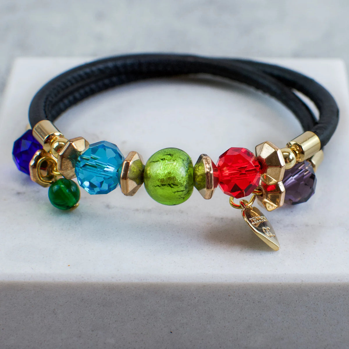 Murano glass Rosella beaded bracelet by MyItalianDecor featuring colorful Italian-made glass beads and a stylish design.