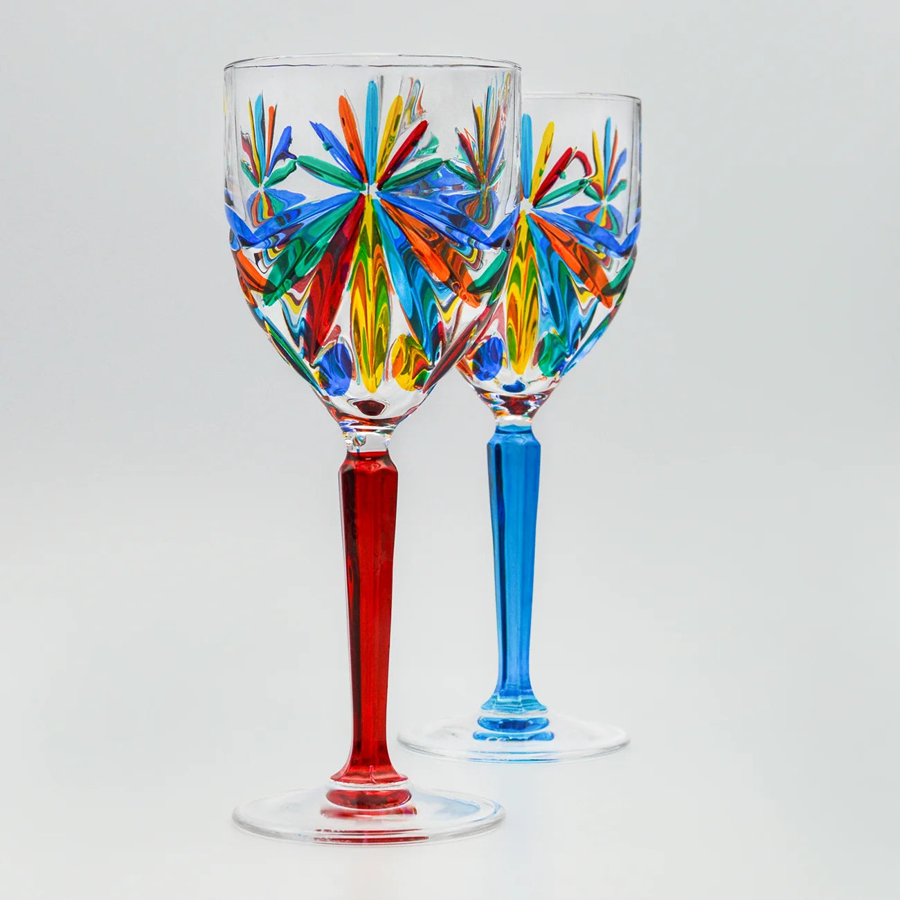 Set of two DZ hand-painted Italian crystal wine glasses with starburst design, elegant wine goblets for special occasions