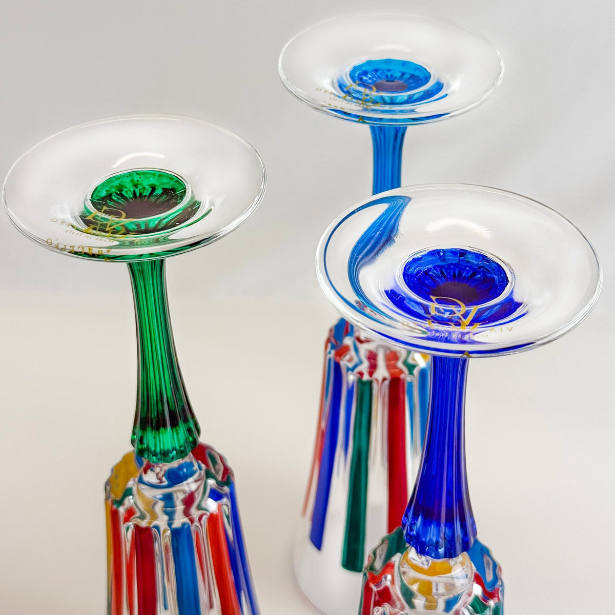 Set of 2 Champagne Glasses - Timeless Multicolor Opaque