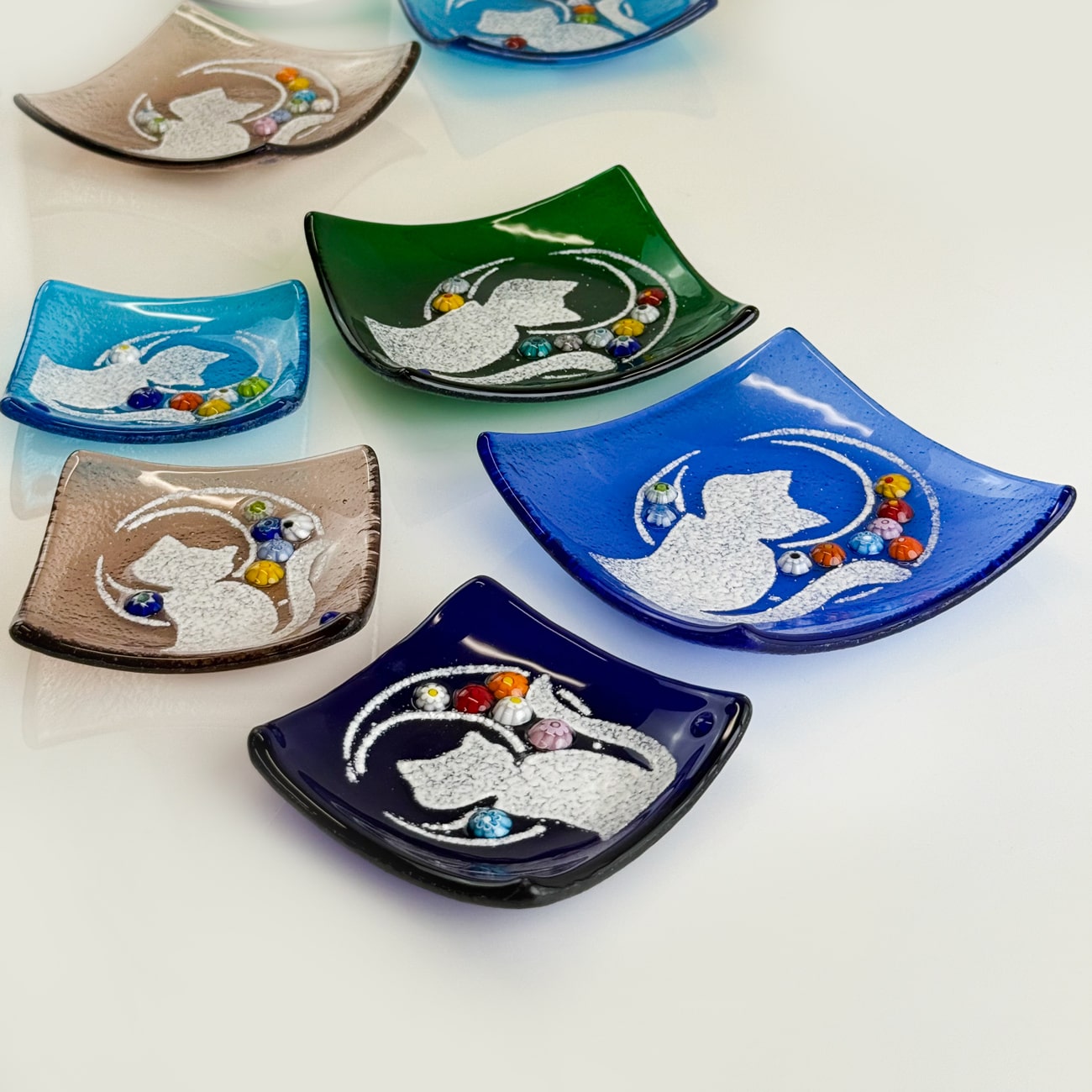 Small Murano glass Kitty Cat Catch-All Dish by MyItalianDecor, decorative tray with colorful cat design, perfect for jewelry or keys.