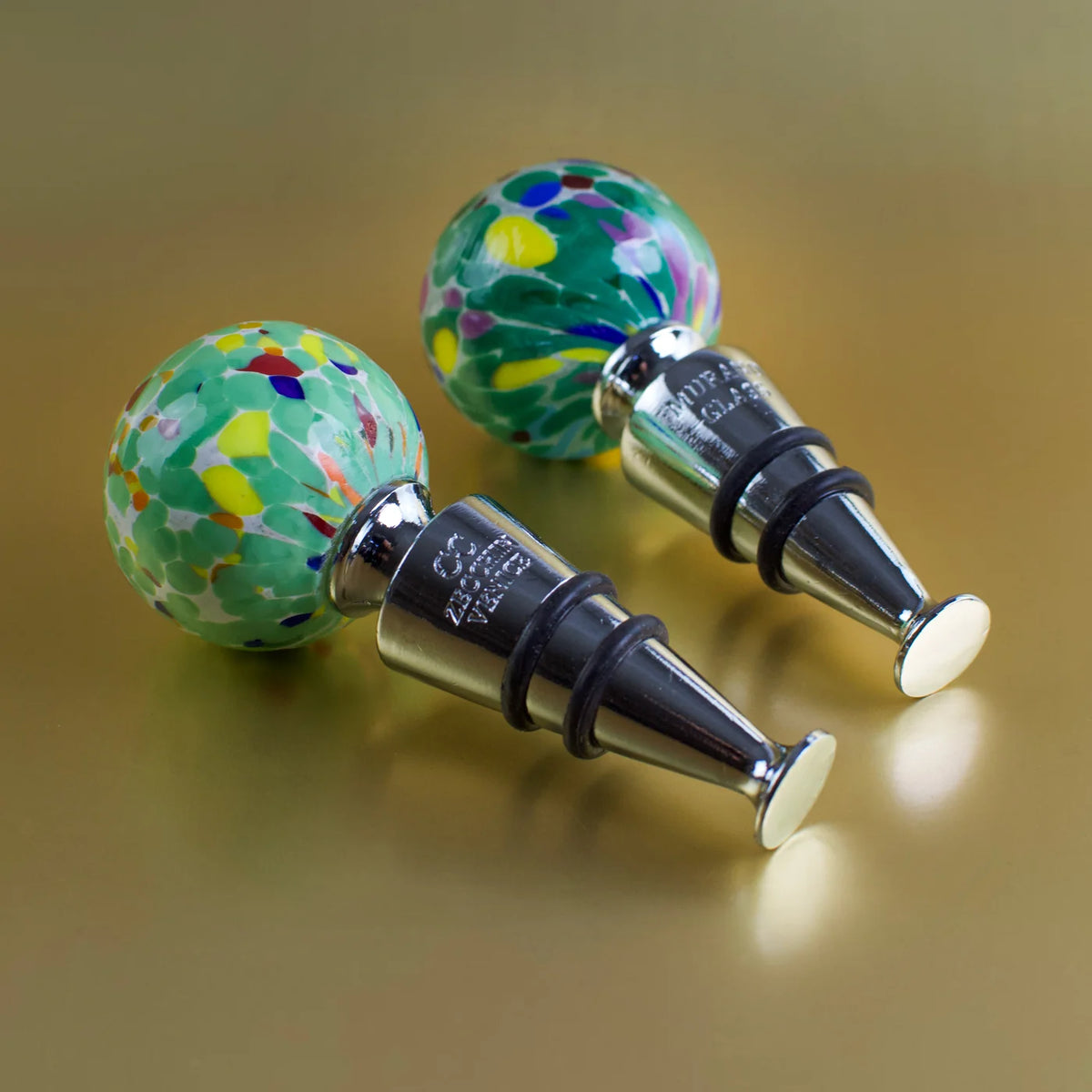Colorful Murano glass wine stopper with Festa multicolor design by My Italian Decor, featuring vibrant handcrafted glass art.