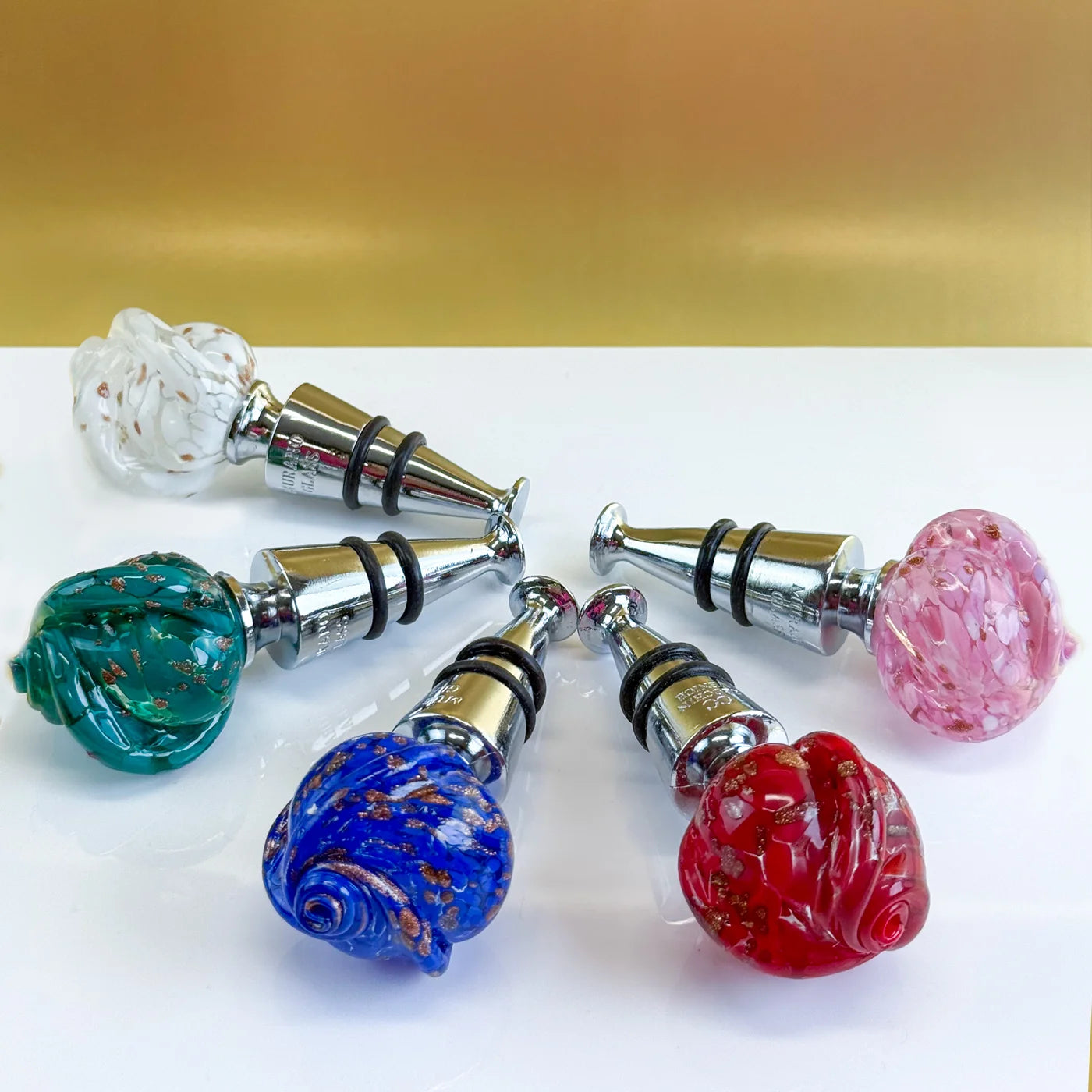 Elegant Murano glass wine stopper in rose style with intricate glasswork, designed for sealing wine bottles with a decorative touch.