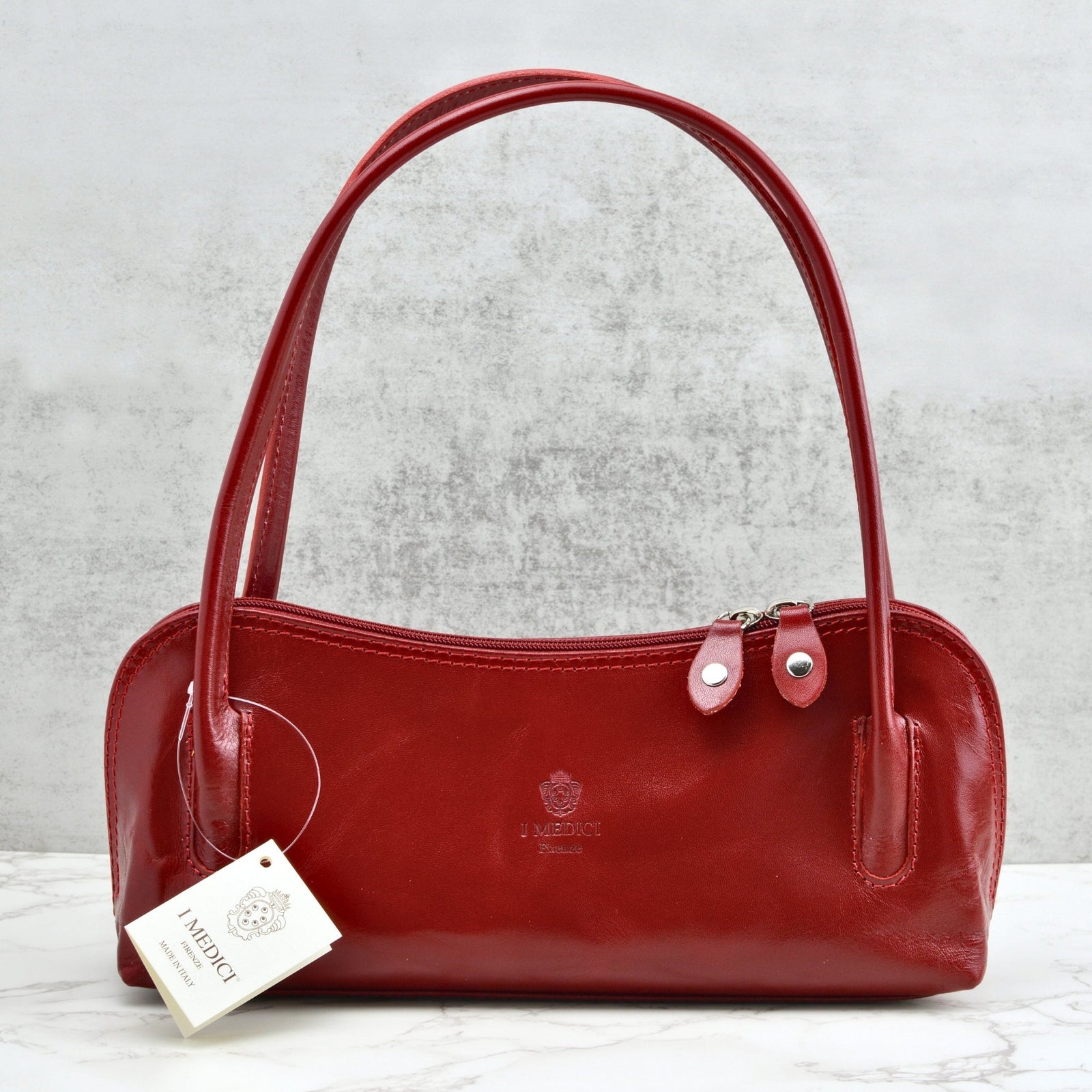Red Carina shoulder handbag made of Italian leather, stylish and elegant, by MyItalianDecor.