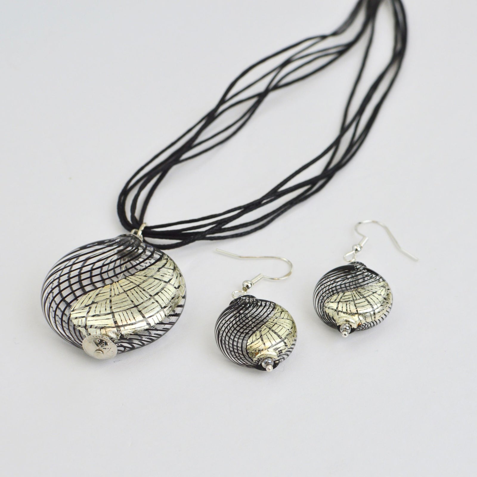 Murano Glass Aria Necklace and Earrings, Black & Silver, Handcrafted in Italy - My Italian Decor