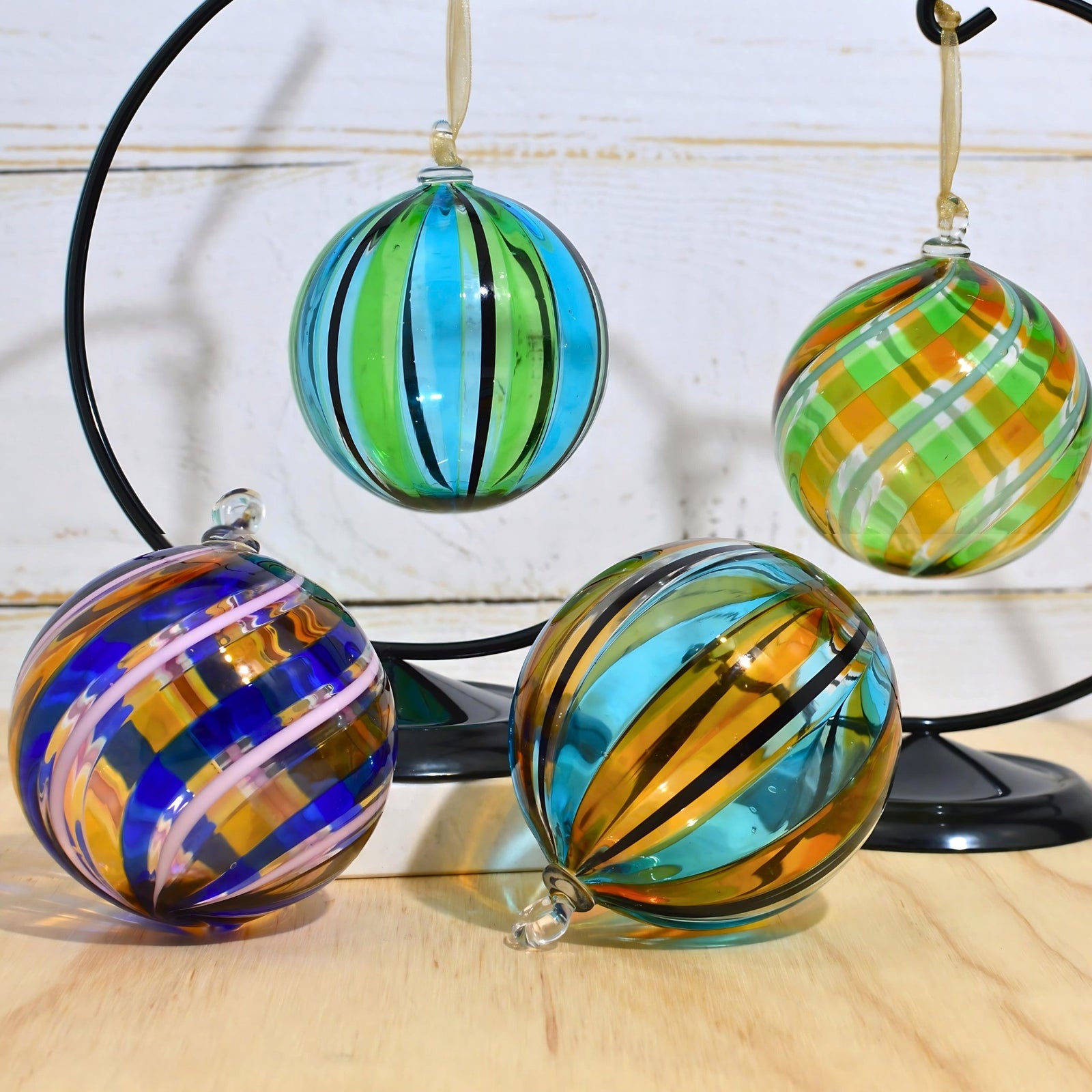 Murano Glass Christmas Ornament, Large, Round Filigrana, Made in Italy - My Italian Decor