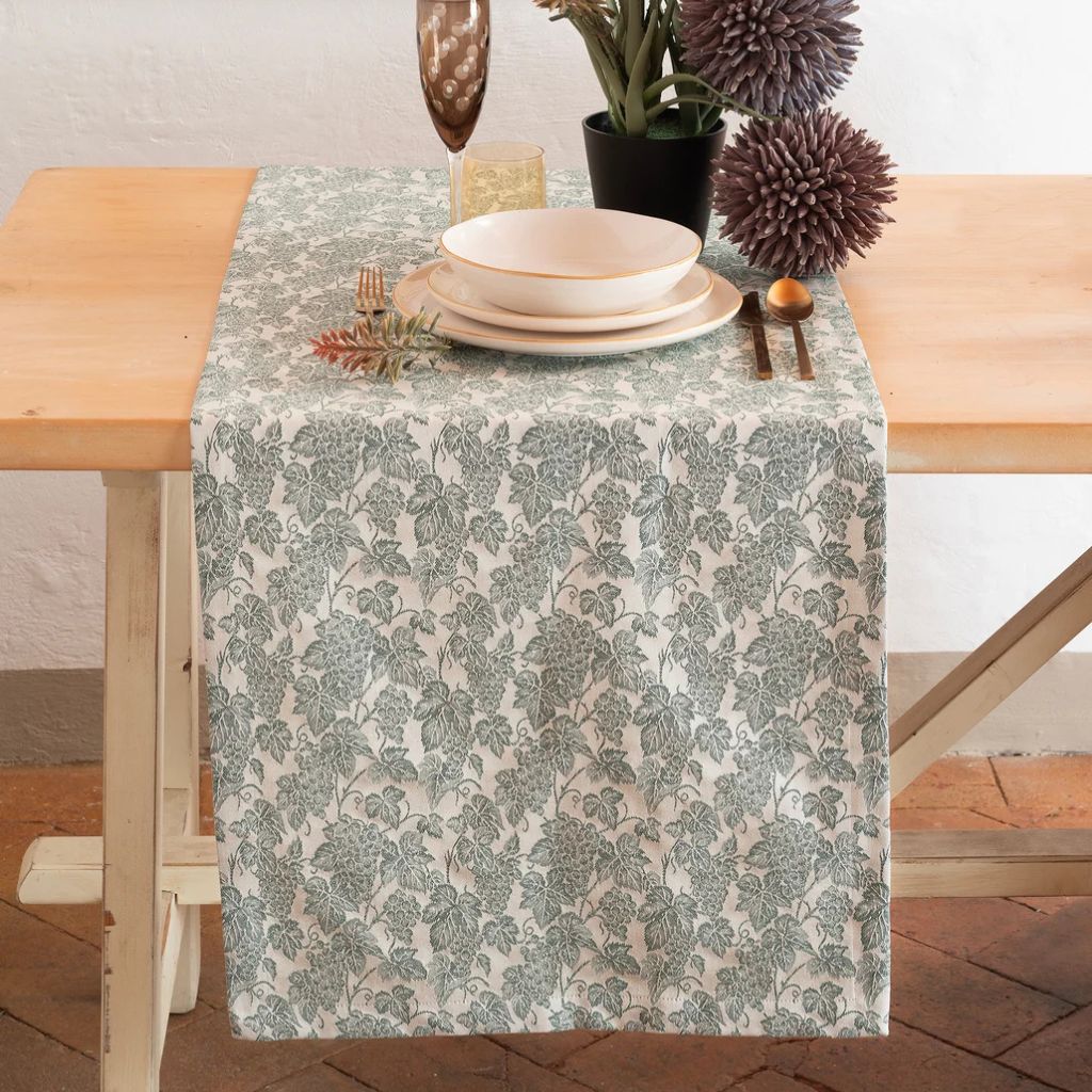Busatti Grape Leaves Table Runner, Made in Italy