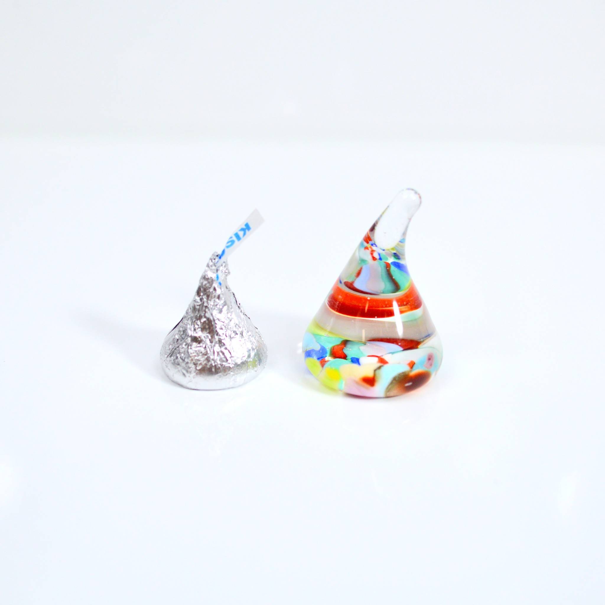 Set of colorful Murano glass Italian sweets by MyItalianDecor, featuring intricate candy-shaped artificial food in vibrant hues.