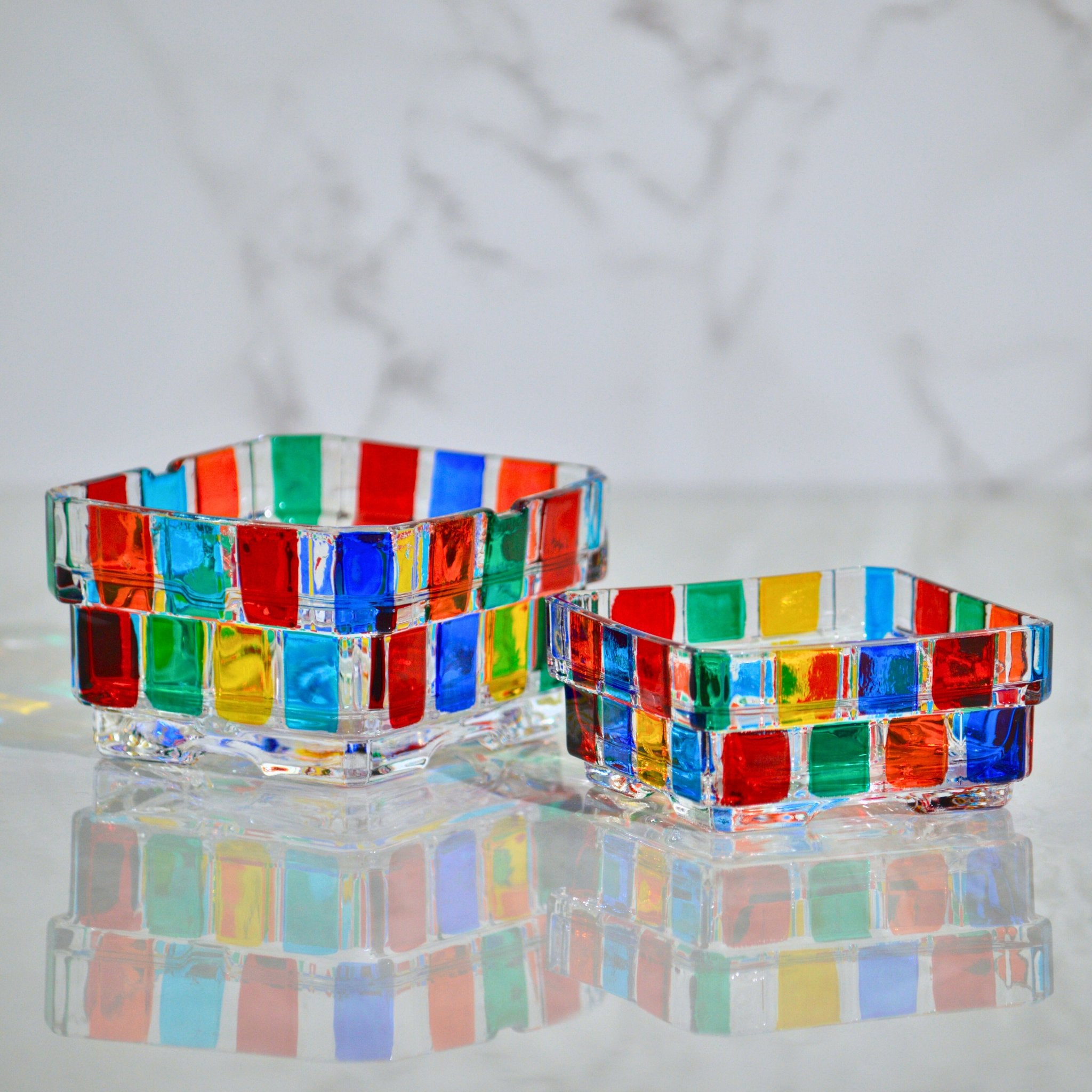 Elegant Pisa Italian crystal square bowl by MyItalianDecor, showcasing its clear, decorative design perfect for stylish table settings.