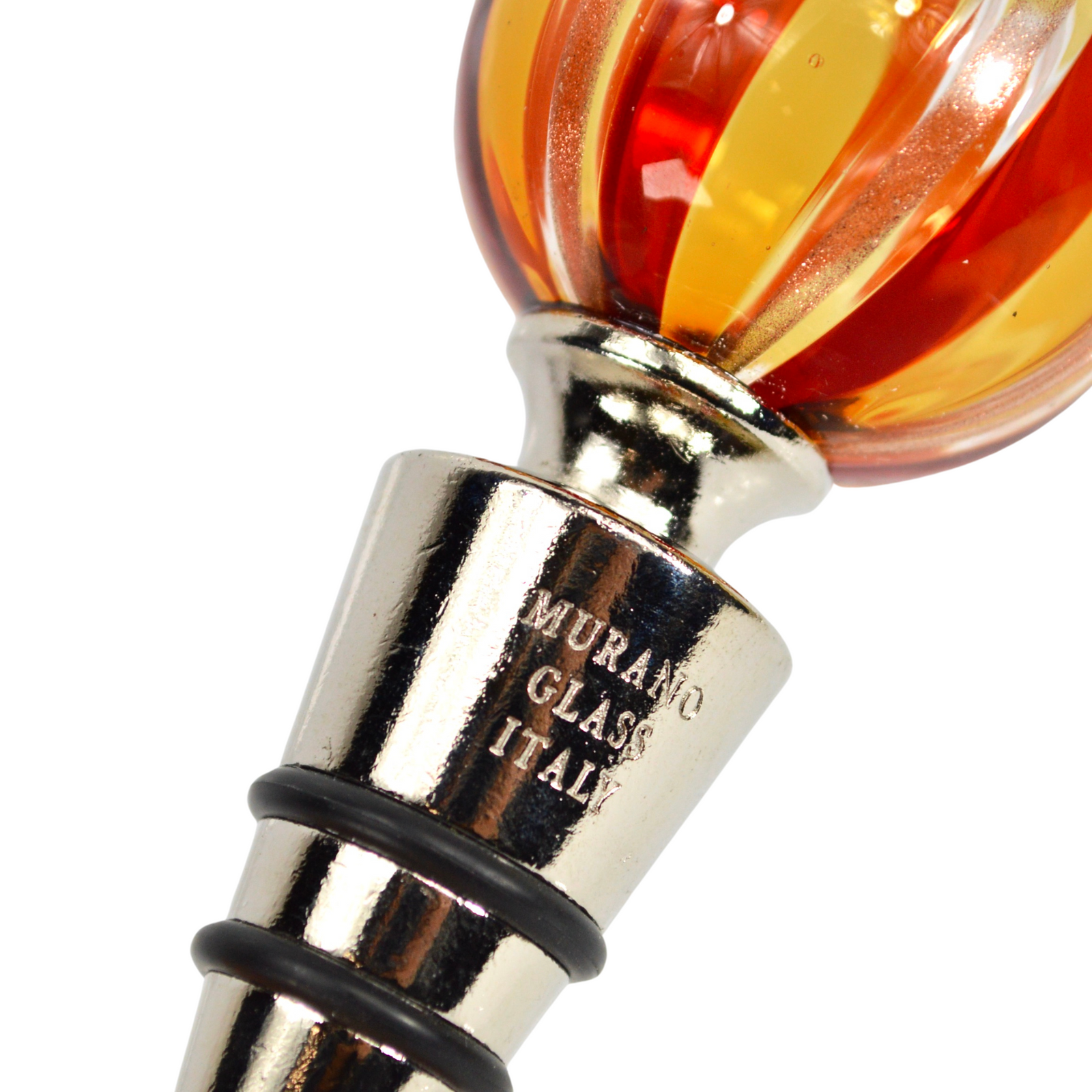 Set of Murano glass wine stoppers in blue with filigrana design, made in Italy, designed to preserve wine freshness.