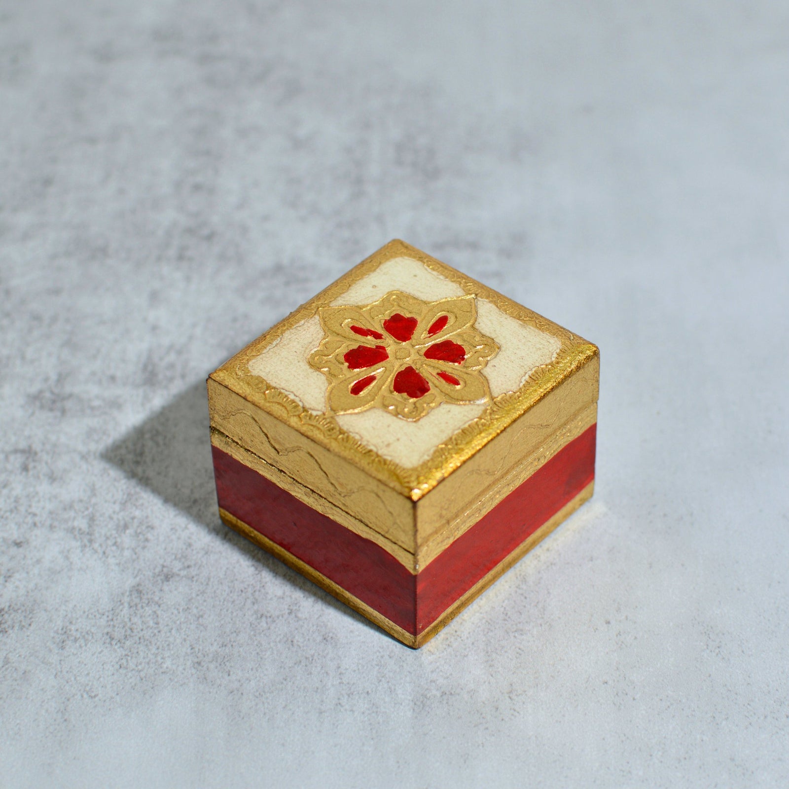Florentine carved mini wood jewelry box with lid, decorative ring box by My Italian Decor, featuring intricate wood carving and craftsmanship.