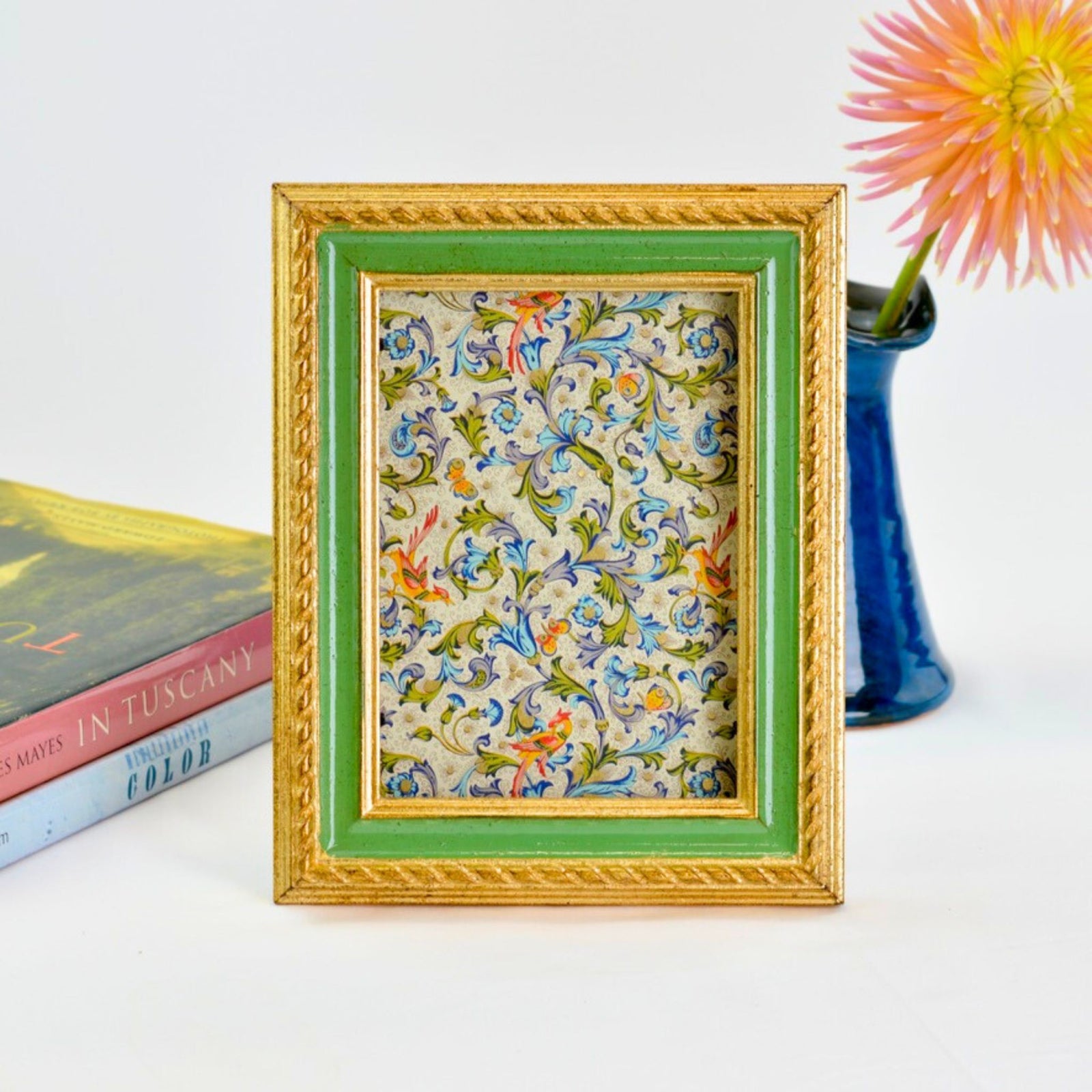 Italian Florentine carved wood cable photo frame in ivory with rope detailing, available in 4x6, 5x7, and 8x10 sizes.