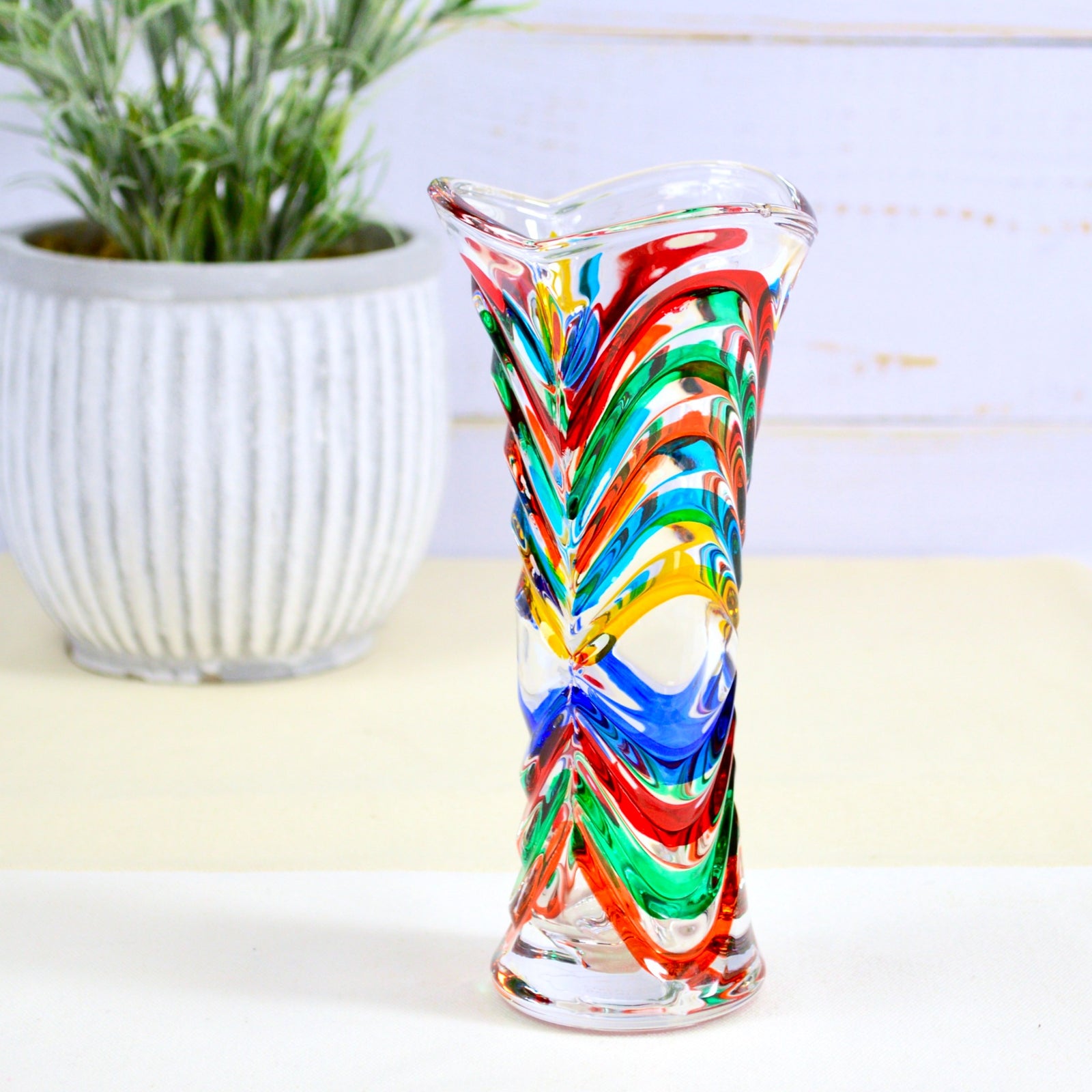 DZ butterfly bud vase, hand-painted Italian crystal with starburst design, showcasing elegant craftsmanship and vibrant colors.
