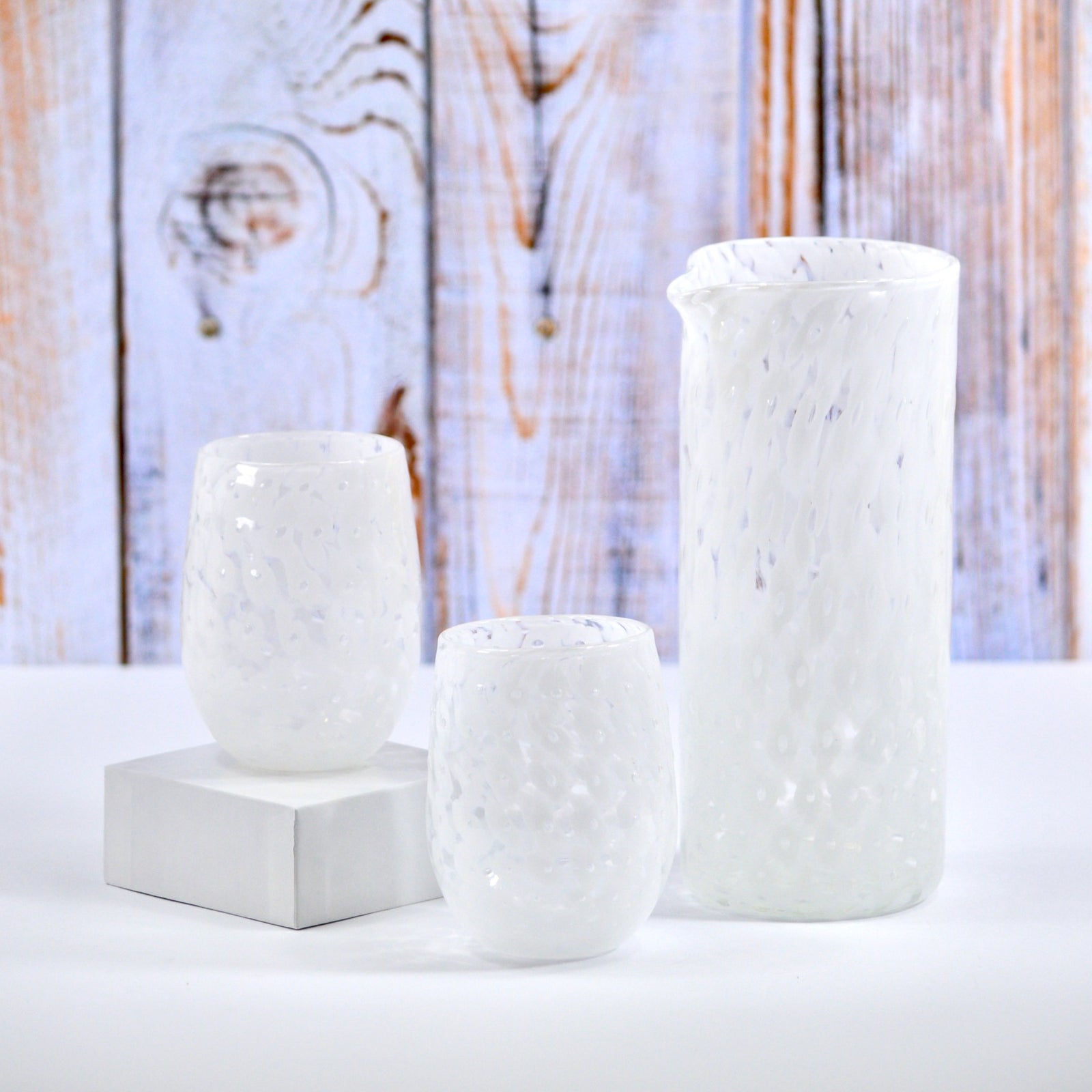 Set of 2 white Murano glass tumblers with Nebbia design by MyItalianDecor, made in Italy, featuring clear, elegant glassware.