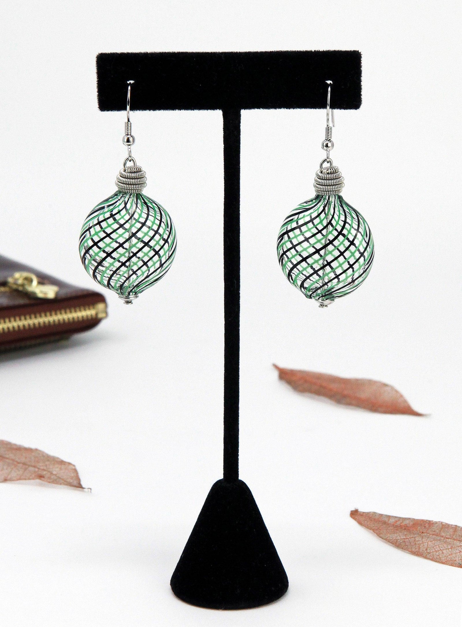 White Murano glass penny bead earrings with filigrana design in assorted colors, handmade Italian jewelry by MyItalianDecor