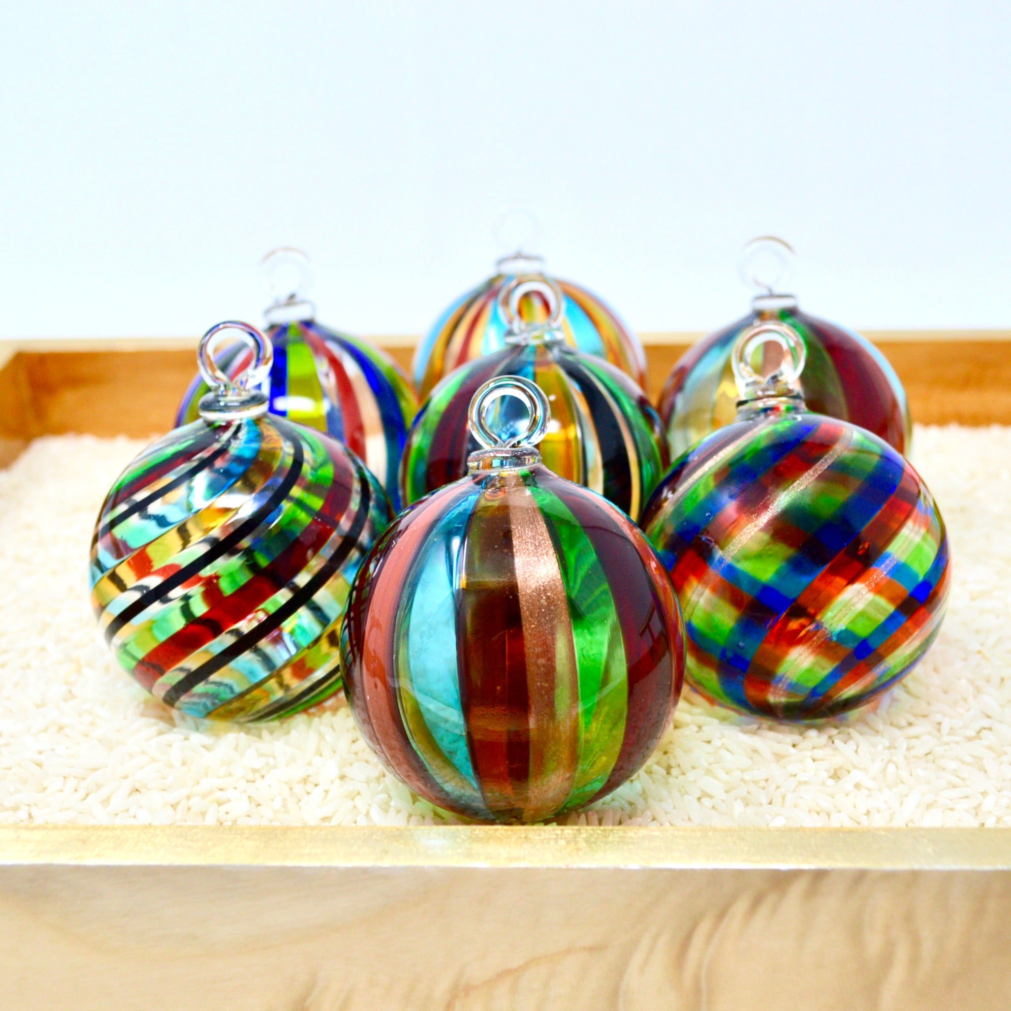 Murano Glass Christmas Ornament, Medium, Round Filigrana, Made in Murano, Italy - My Italian Decor
