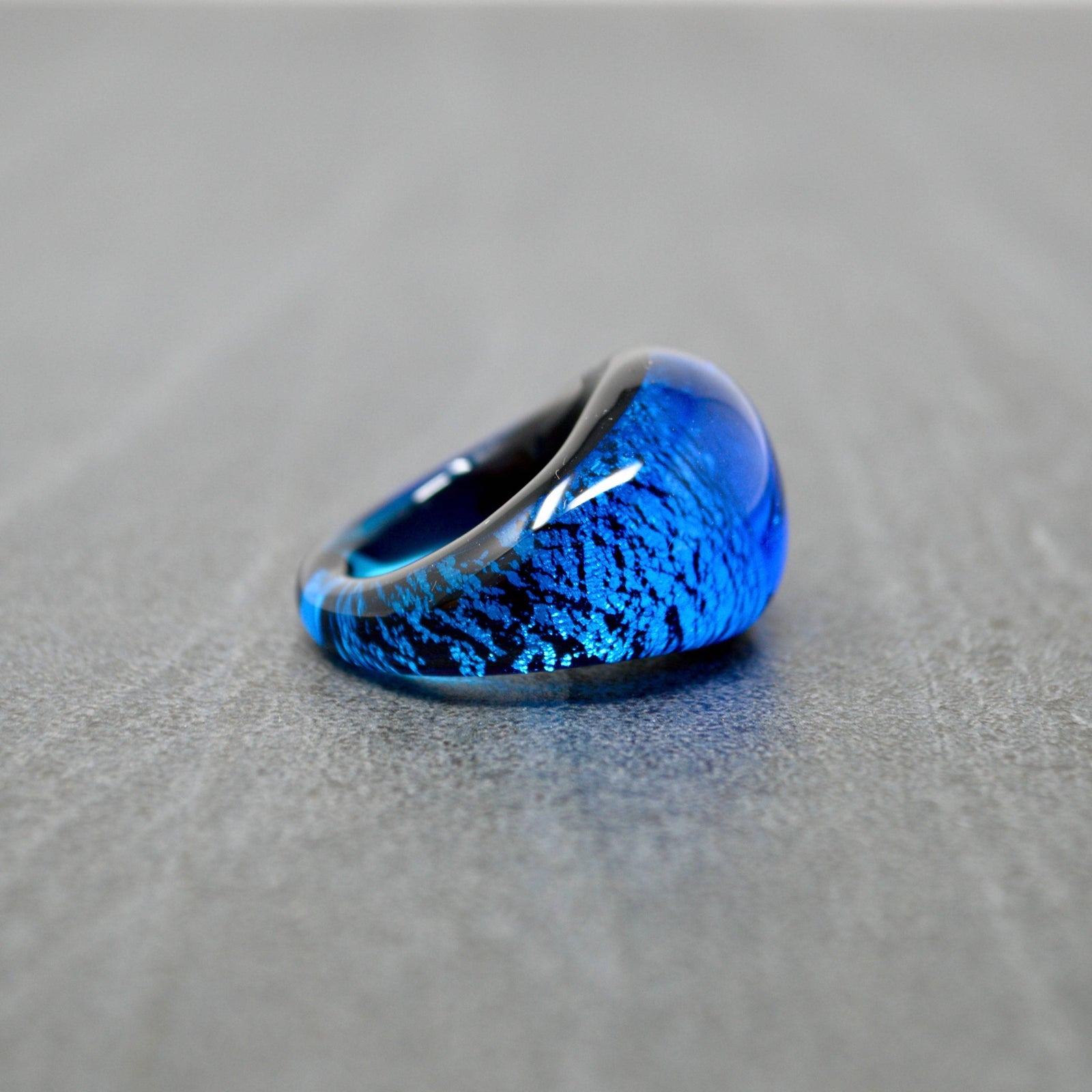 Murano Glass Arno statement ring in cobalt and teal with silver accents, made in Italy, featuring colorful handcrafted glass design.