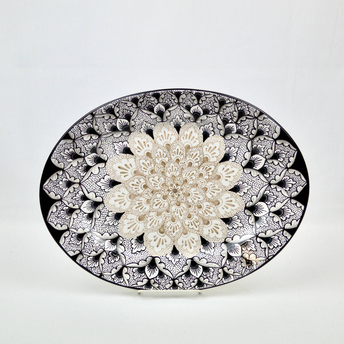 Sera Ceramic Oval Serving Platter Made In Deruta, Italy - My Italian Decor