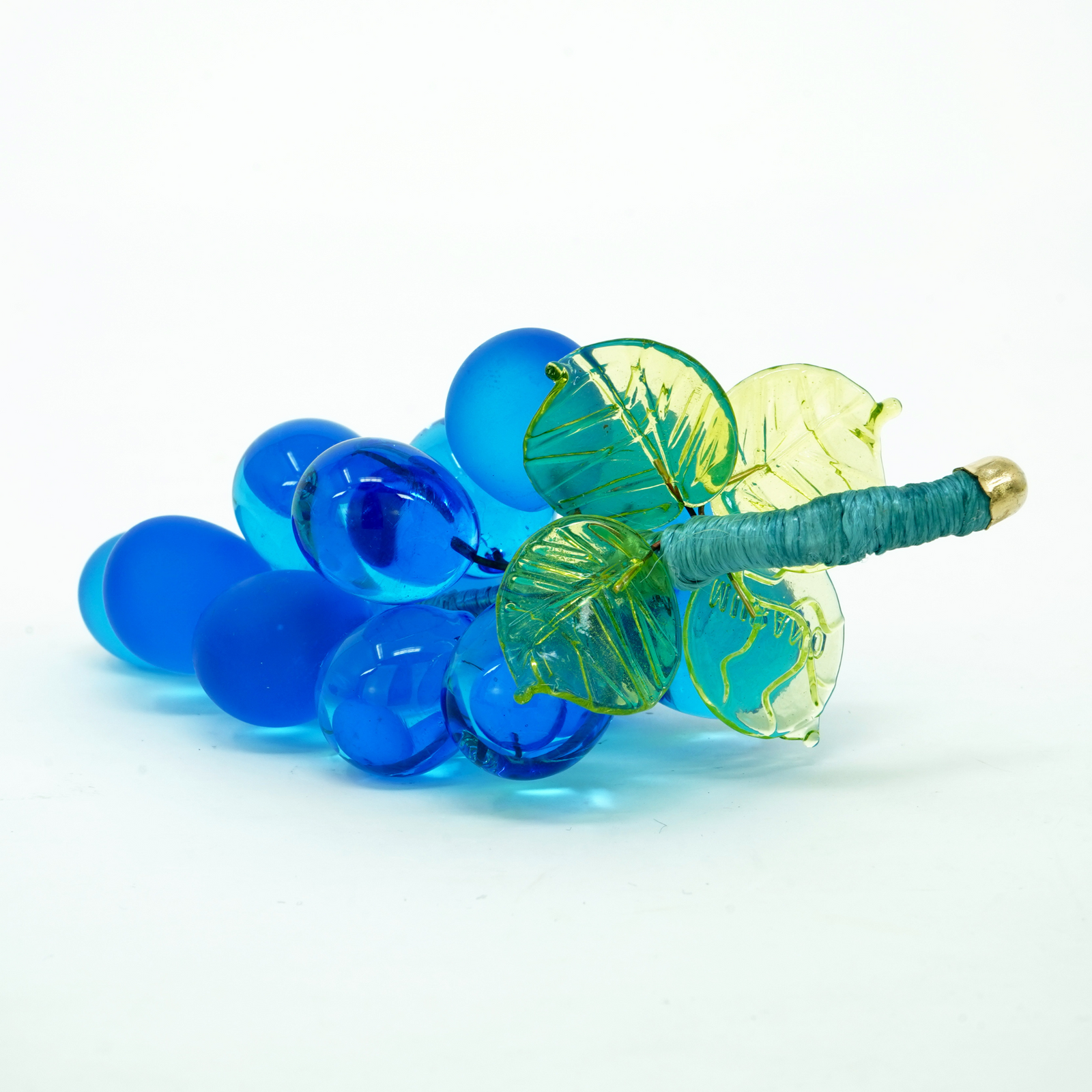 Small Murano glass grape cluster in multiple colors, artificial floral decor in a Yalos bowl, made in Italy by MyItalianDecor.